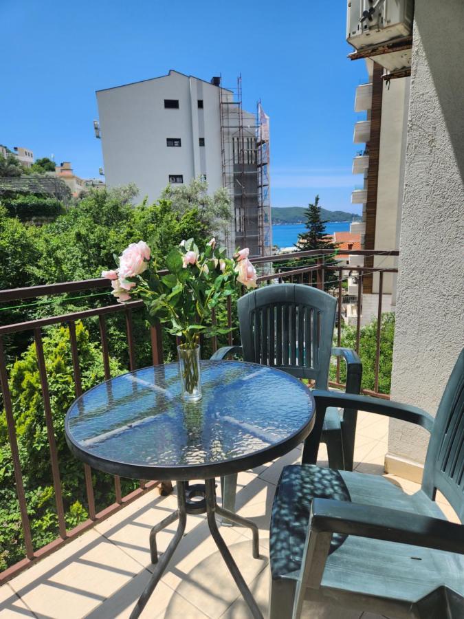 Bela Kuca Studio Apartments-Na Korak Do Mora-A Step To The Sea ラファイロヴィチ エクステリア 写真