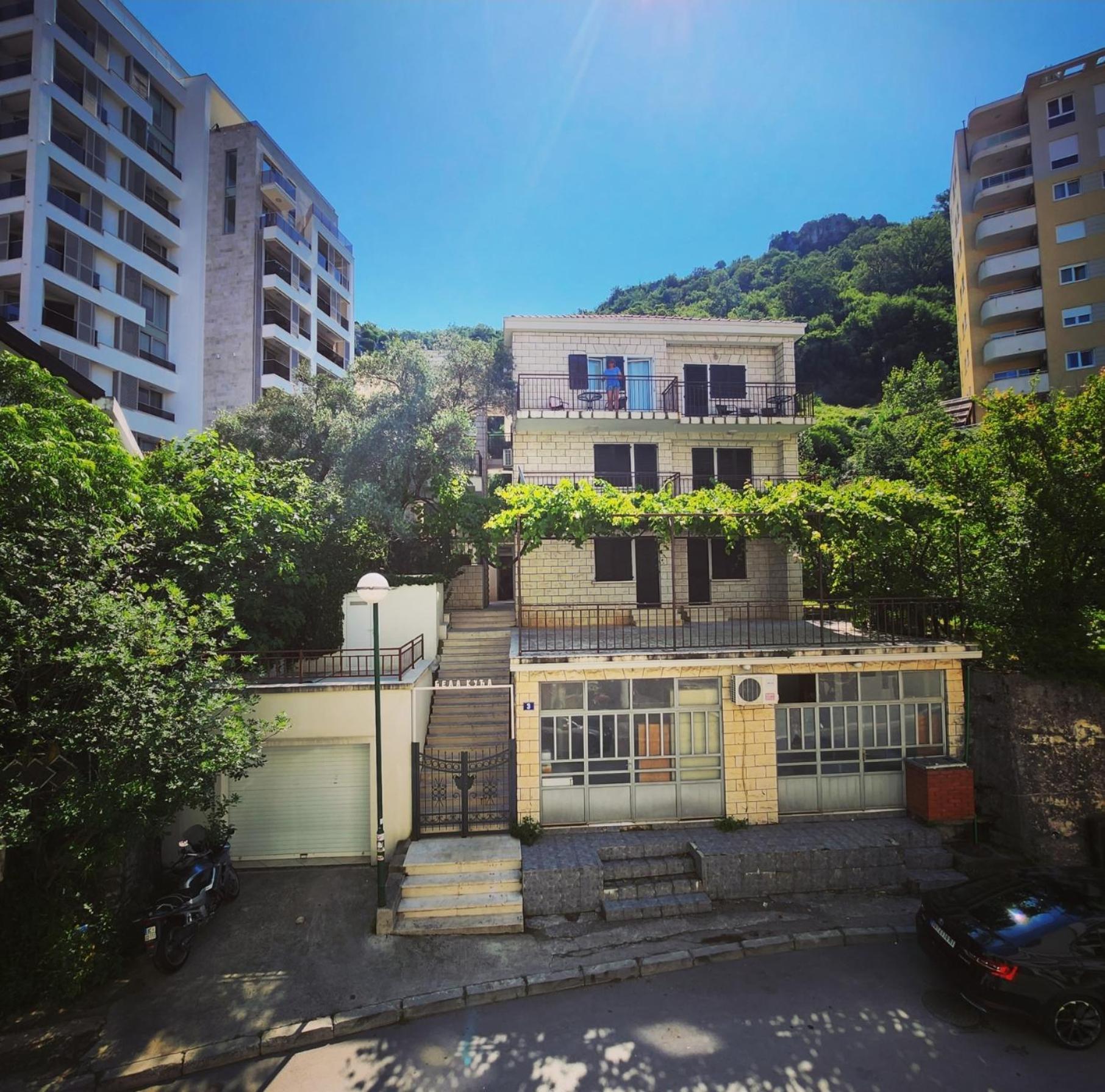Bela Kuca Studio Apartments-Na Korak Do Mora-A Step To The Sea ラファイロヴィチ エクステリア 写真