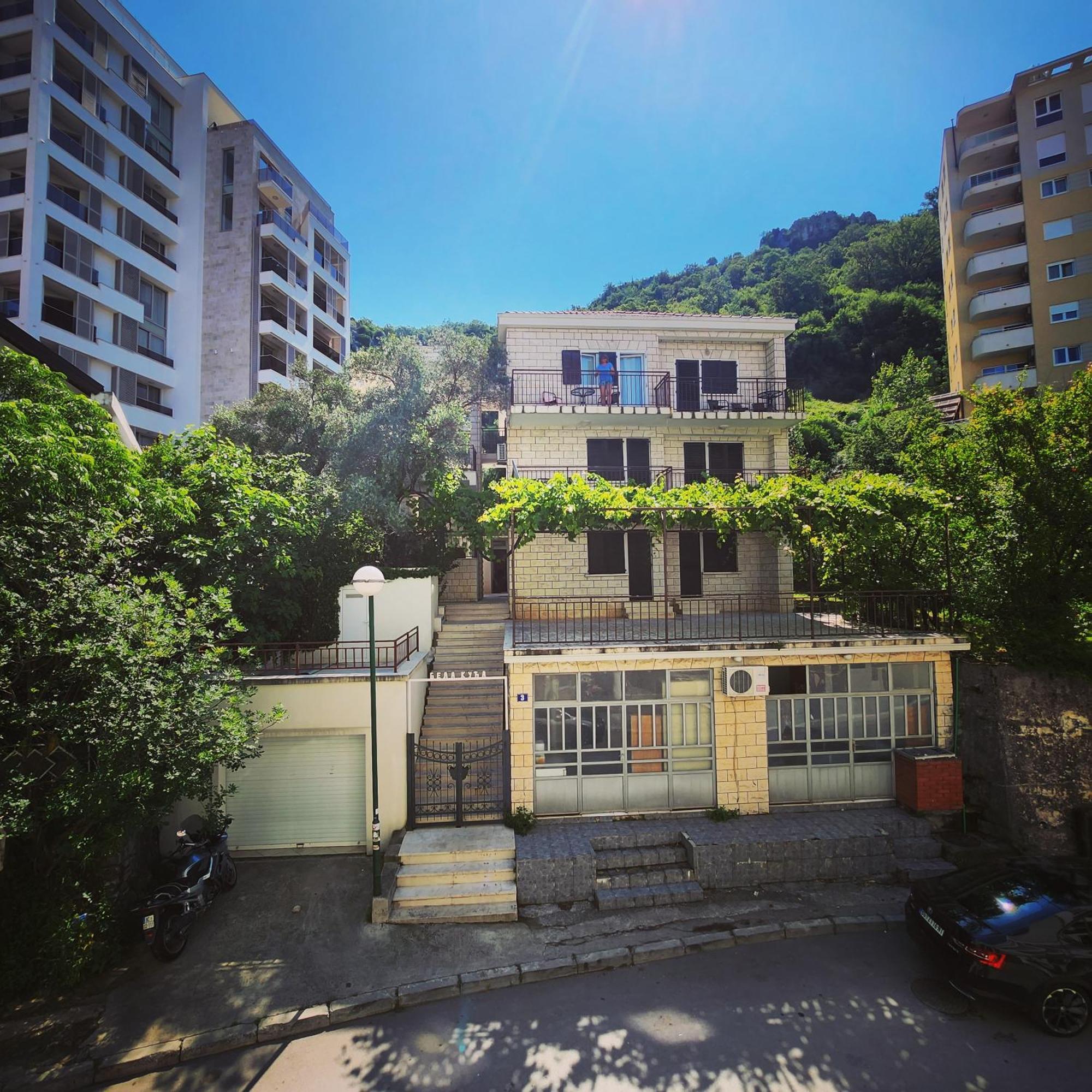 Bela Kuca Studio Apartments-Na Korak Do Mora-A Step To The Sea ラファイロヴィチ エクステリア 写真