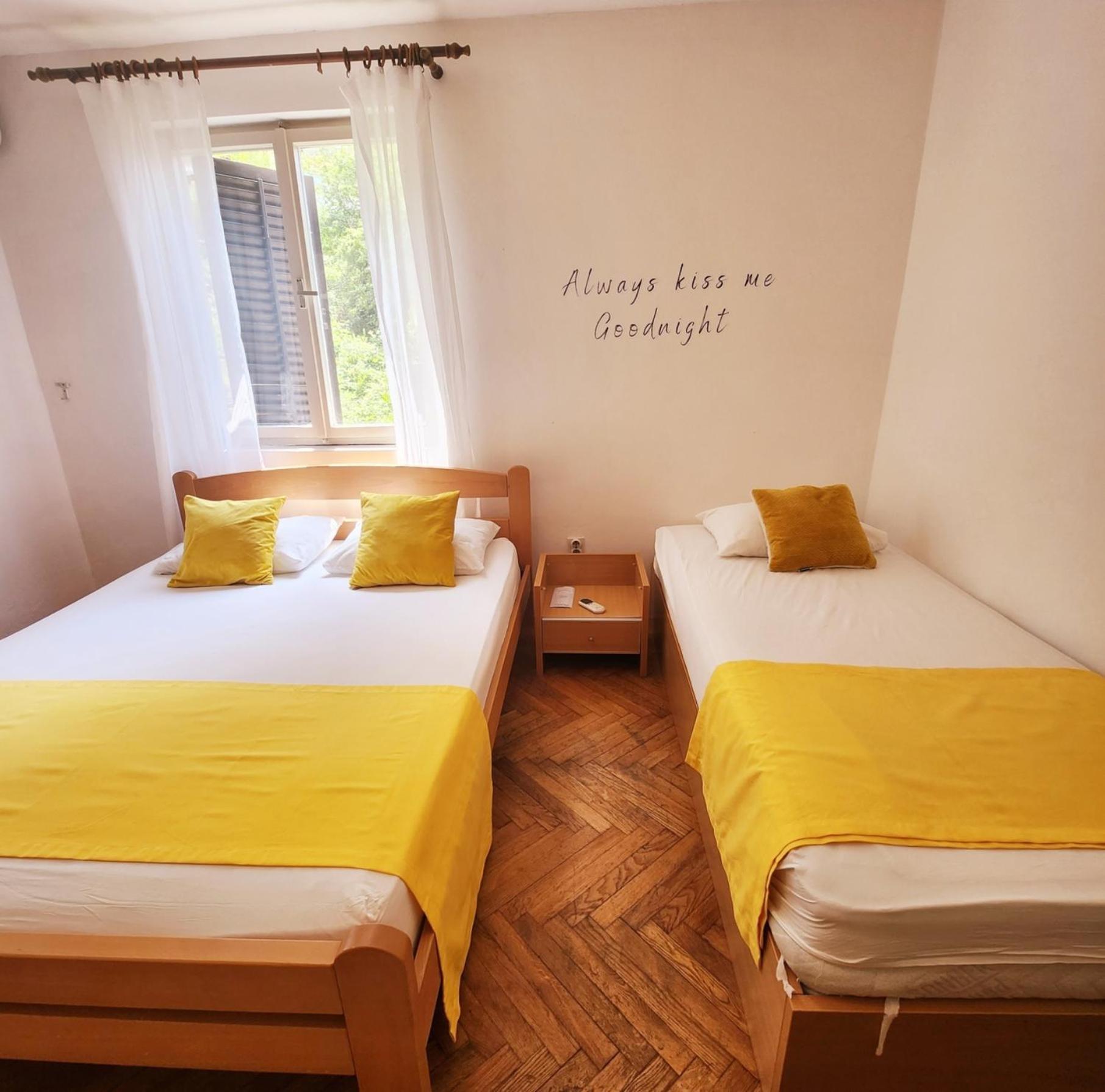 Bela Kuca Studio Apartments-Na Korak Do Mora-A Step To The Sea ラファイロヴィチ エクステリア 写真