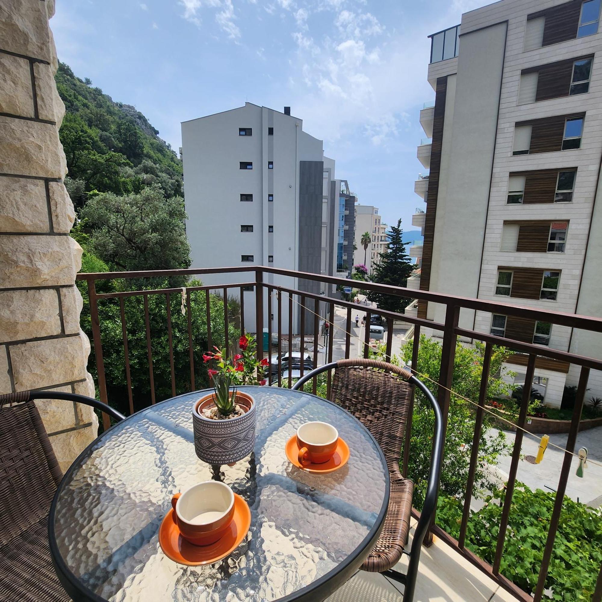 Bela Kuca Studio Apartments-Na Korak Do Mora-A Step To The Sea ラファイロヴィチ エクステリア 写真