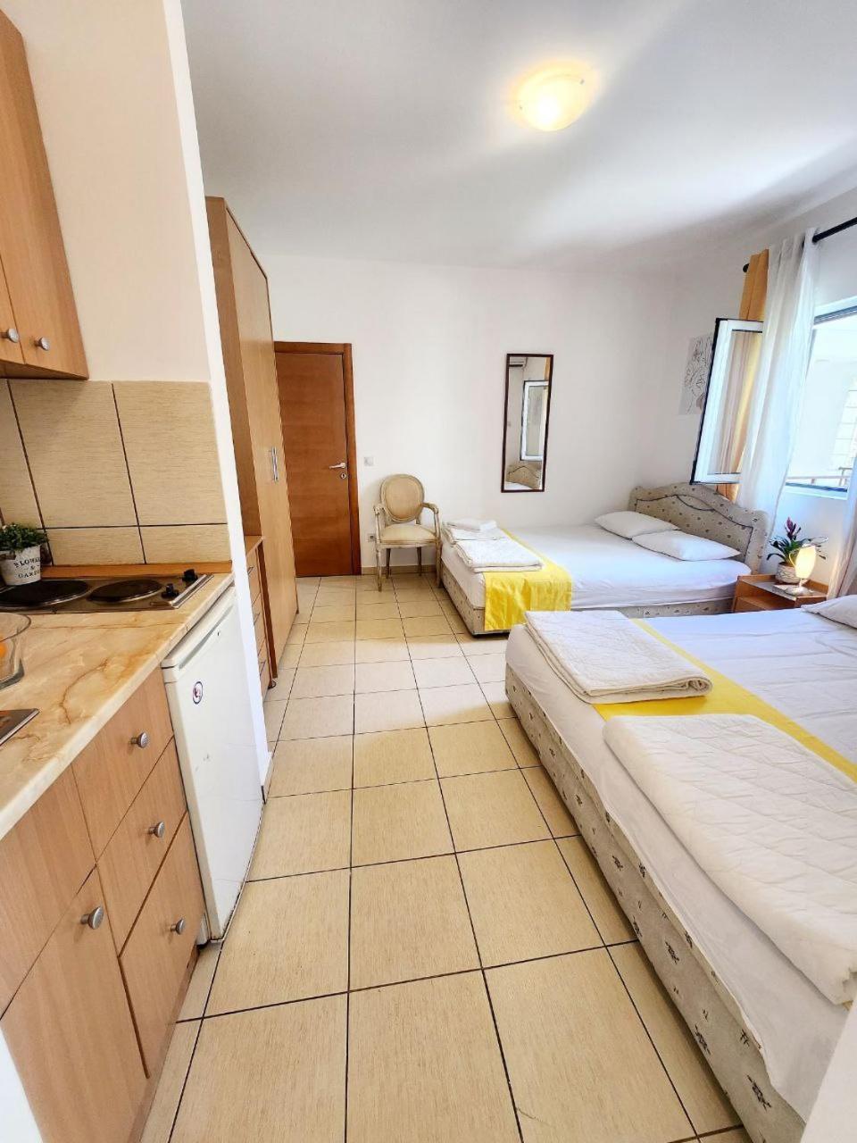 Bela Kuca Studio Apartments-Na Korak Do Mora-A Step To The Sea ラファイロヴィチ エクステリア 写真