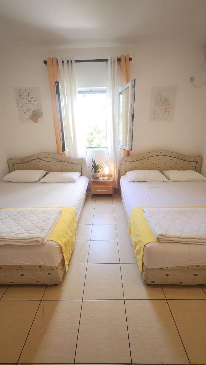 Bela Kuca Studio Apartments-Na Korak Do Mora-A Step To The Sea ラファイロヴィチ エクステリア 写真