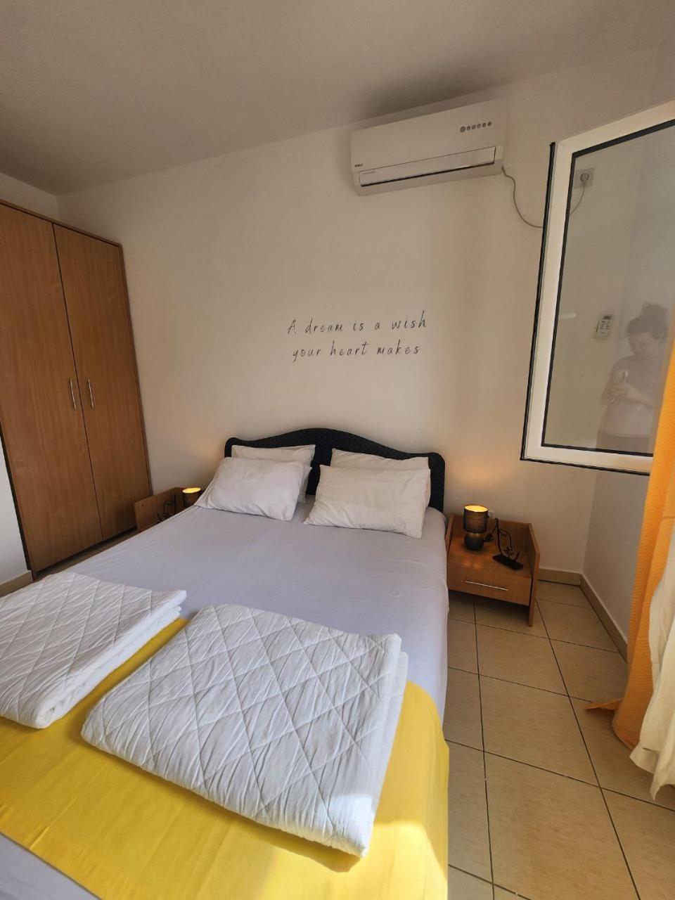 Bela Kuca Studio Apartments-Na Korak Do Mora-A Step To The Sea ラファイロヴィチ エクステリア 写真