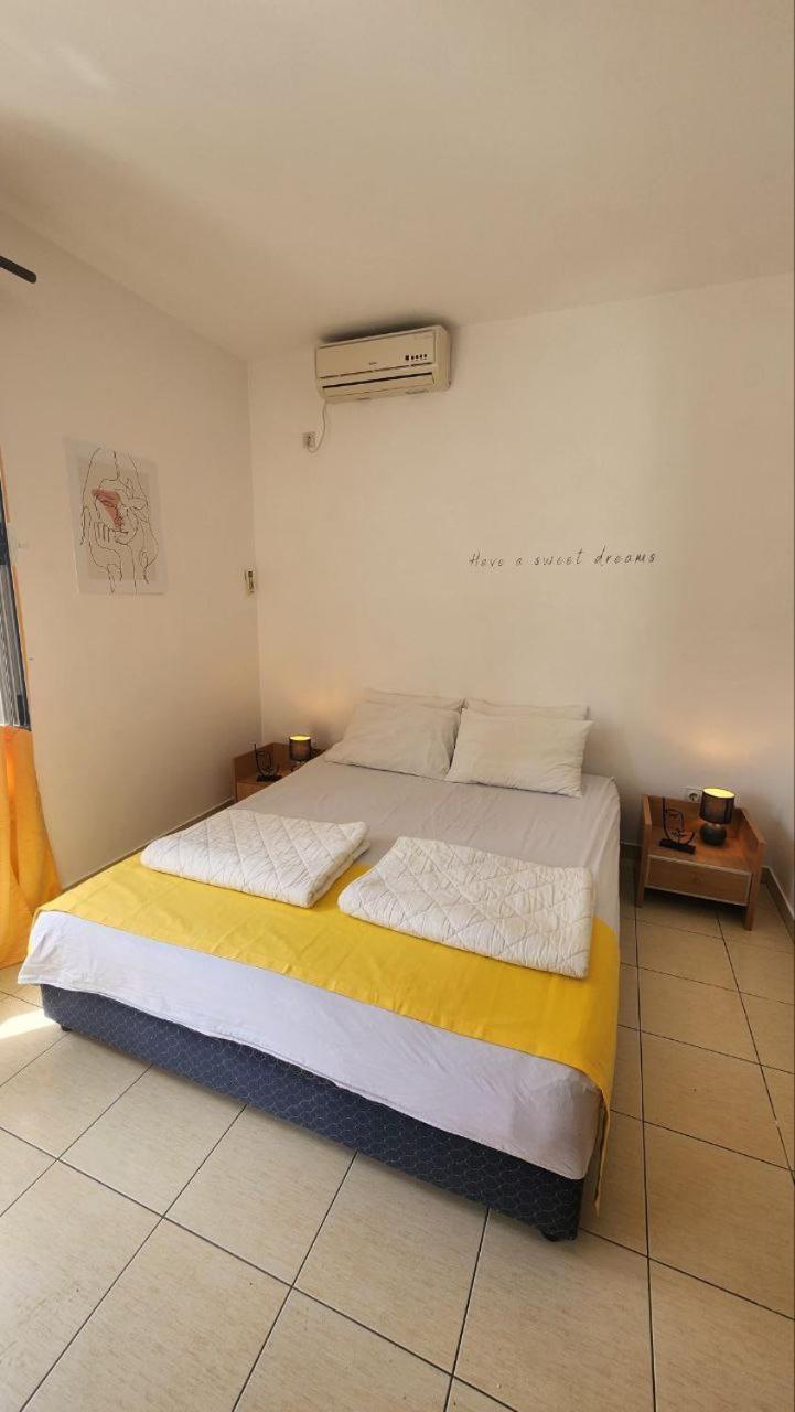 Bela Kuca Studio Apartments-Na Korak Do Mora-A Step To The Sea ラファイロヴィチ エクステリア 写真